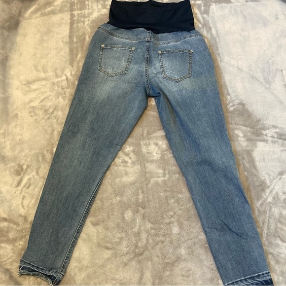 Time and True Distressed Ripped Over the Belly Maternity Jeans Raw Hem Size M - Picture 8 of 10